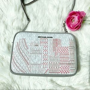 💲PRICE FIRM💲Michael Kors Jet Set EW Crossbody